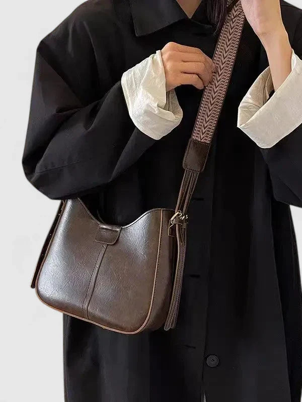 Noeliah - Timeless Leather Shoulder Bag